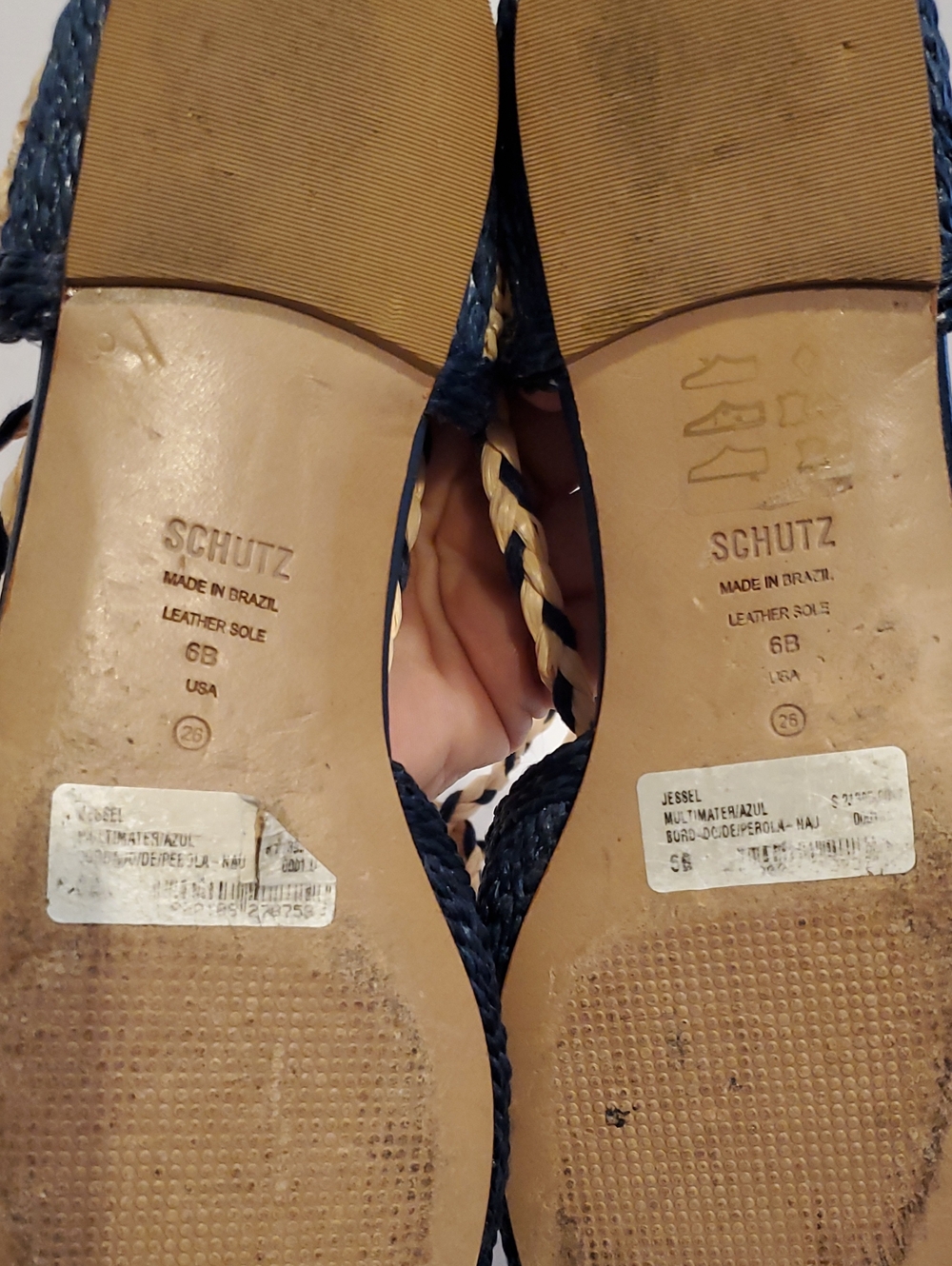 Schutz Jessel Flat Sandal Navy and Tan Straw Flats Size 6B - Picture 9 of 10